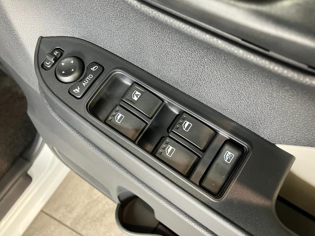 タントＸ　９型ディスプレイオーディオ　フルセグ　届出済未使用車衝突被害軽減ブレーキ　コーナーセンサー　９型ディスプレイオーディオ　フルセグ　Ｂｌｕｅｔｏｏｔｈ　ＵＳＢ　バックカメラ　左側電動スライドドア　前席シートヒーター　ＬＥＤ　スマートキー　エコアイドル（滋賀県）の中古車