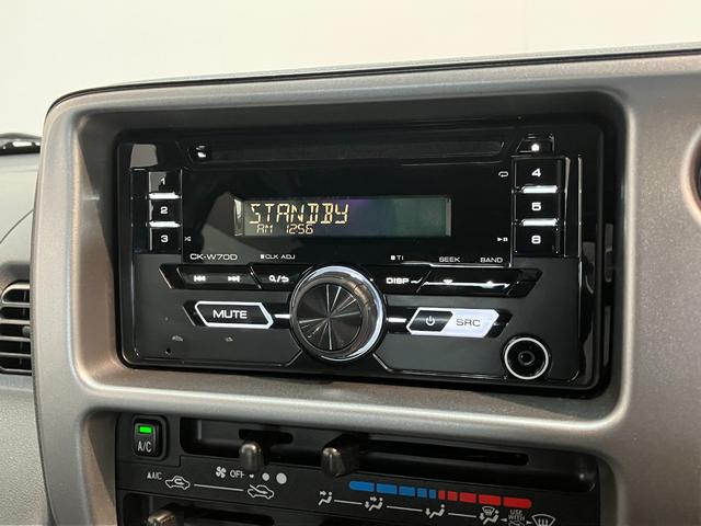 ハイゼットカーゴデッキバンＧＬ　４ＷＤ　ＡＴ車　ＣＤ　ＥＴＣ　キーレスＣＤステレオ　ＥＴＣ　フロントパワーウインドウ　キーレスエントリー　両側スライドドア　マニュアルレベリング　ルーフキャリア　パートタイム４ＷＤ（滋賀県）の中古車