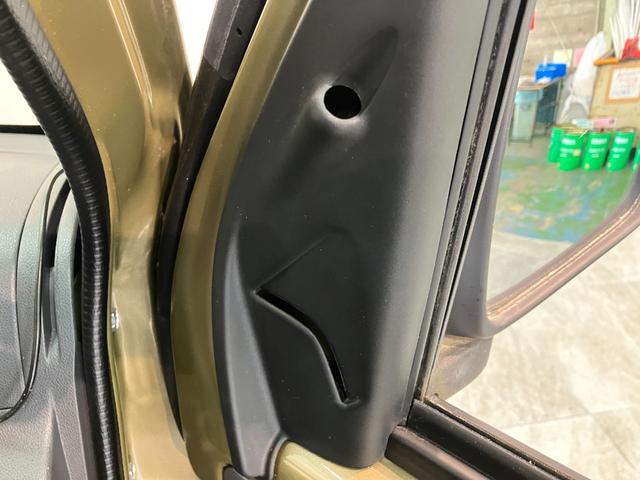 ハイゼットカーゴデッキバンＧＬ　４ＷＤ　ＡＴ車　ＣＤ　ＥＴＣ　キーレスＣＤステレオ　ＥＴＣ　フロントパワーウインドウ　キーレスエントリー　両側スライドドア　マニュアルレベリング　ルーフキャリア　パートタイム４ＷＤ（滋賀県）の中古車