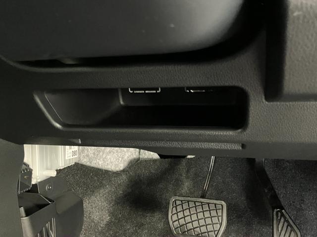 ムーヴキャンバスストライプスＧ　９型ディスプレイオーディオ　届出済未使用車衝突被害軽減ブレーキ　コーナーセンサー　９型ディスプレイオーディオ　フルセグ　Ｂｌｕｅｔｏｏｔｈ　ＵＳＢ　バックカメラ　両側電動スライドドア　前席シートヒーター　ＬＥＤ　ワイヤレス充電器　エコアイドル（滋賀県）の中古車