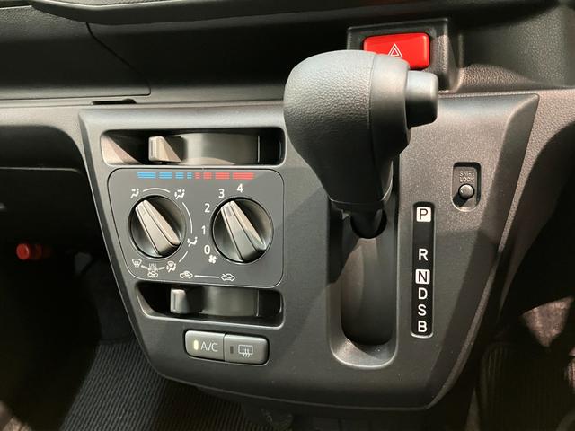 ミライースＬ　ＳＡIII　コーナーセンサー　オートライト　キーレス衝突被害軽減ブレーキ　コーナーセンサー　バックカメラ（ナビ装着時用）　オートライト　マニュアルレベリング　マニュアルエアコン　キーレスエントリー　エコアイドル（滋賀県）の中古車