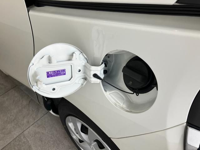 シエンタハイブリッドＧ　クエロ　コーナーセンサー　ワンセグナビトヨタセーフティセンス　コーナーセンサー　ワンセグナビ　Ｂｌｕｅｔｏｏｔｈ　バックカメラ　ＥＴＣ　前席シートヒーター　両側電動スライドドア　ＬＥＤ　オートエアコン　電動格納式ミラー　スマートキー（滋賀県）の中古車