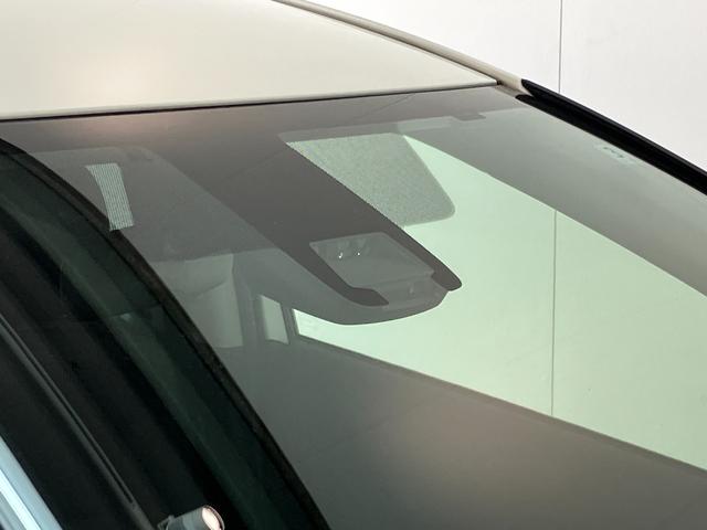 シエンタハイブリッドＧ　クエロ　コーナーセンサー　ワンセグナビトヨタセーフティセンス　コーナーセンサー　ワンセグナビ　Ｂｌｕｅｔｏｏｔｈ　バックカメラ　ＥＴＣ　前席シートヒーター　両側電動スライドドア　ＬＥＤ　オートエアコン　電動格納式ミラー　スマートキー（滋賀県）の中古車