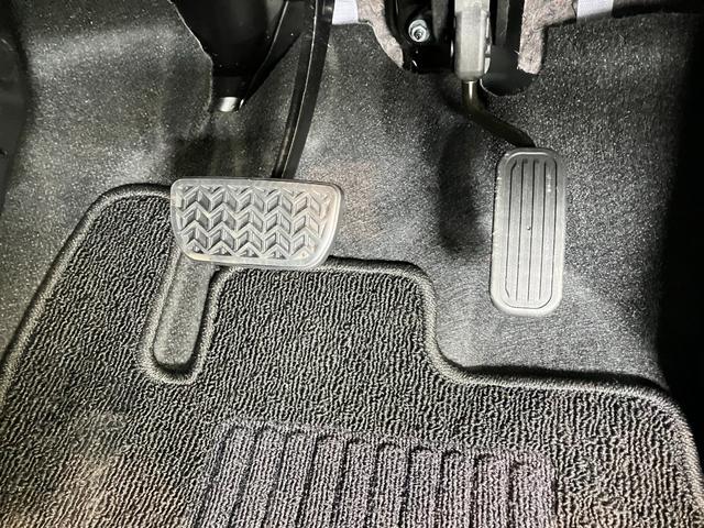 シエンタハイブリッドＧ　クエロ　コーナーセンサー　ワンセグナビトヨタセーフティセンス　コーナーセンサー　ワンセグナビ　Ｂｌｕｅｔｏｏｔｈ　バックカメラ　ＥＴＣ　前席シートヒーター　両側電動スライドドア　ＬＥＤ　オートエアコン　電動格納式ミラー　スマートキー（滋賀県）の中古車