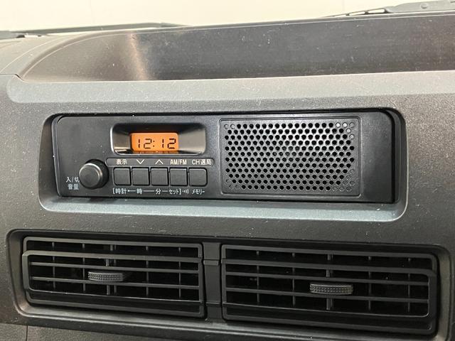 ハイゼットトラックスタンダード 4WD CVT コーナーセンサー 車検整備付衝突被害軽減ブレーキ コーナーセンサー パートタイム4WD AM/FMラジオ マニュアルエアコン マニュアルレベリング オートライト ゲートプロテクター 荷台マット(滋賀県)の中古車