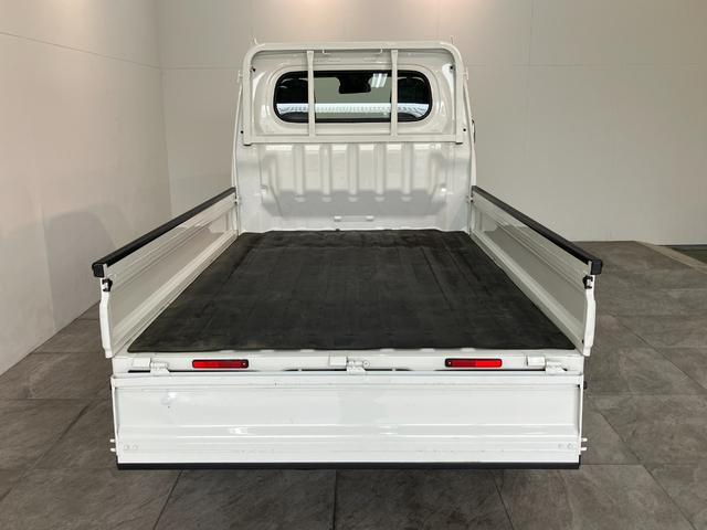 ハイゼットトラックスタンダード 4WD CVT コーナーセンサー 車検整備付衝突被害軽減ブレーキ コーナーセンサー パートタイム4WD AM/FMラジオ マニュアルエアコン マニュアルレベリング オートライト ゲートプロテクター 荷台マット(滋賀県)の中古車