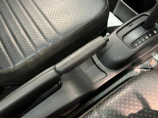 ハイゼットトラックスタンダード 4WD CVT コーナーセンサー 車検整備付衝突被害軽減ブレーキ コーナーセンサー パートタイム4WD AM/FMラジオ マニュアルエアコン マニュアルレベリング オートライト ゲートプロテクター 荷台マット(滋賀県)の中古車