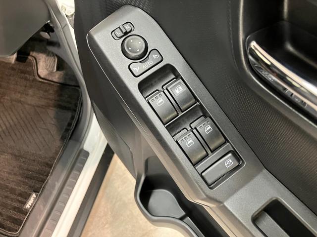 タフトＧターボクロムベンチャー　１０型フルセグナビ　前後ドラレコ衝突被害軽減ブレーキ　コーナーセンサー　１０型フルセグナビ　ＤＶＤ再生　Ｂｌｕｅｔｏｏｔｈ　ＵＳＢ　バックカメラ　前後ドラレコ　前席シートヒーター　ＬＥＤ　オートライト　クルーズコントロール　ターボ（滋賀県）の中古車