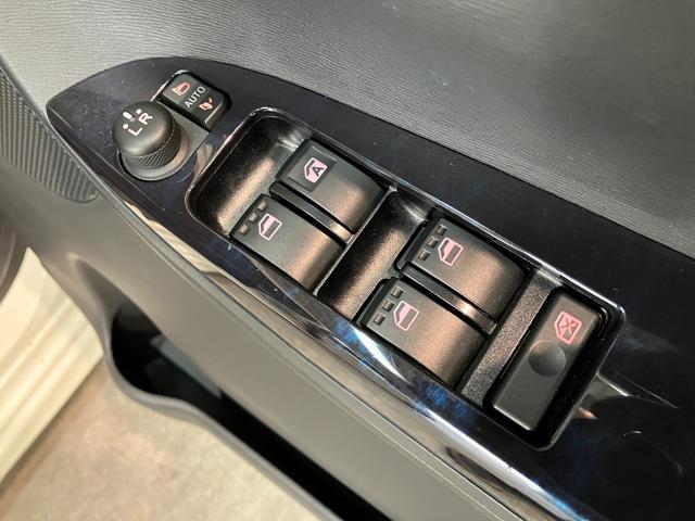 タントカスタムＸトップエディションＶＳ　ＳＡ３　ナビ　Ｐカメラ衝突被害軽減ブレーキ　フルセグナビ　Ｂｌｕｅｔｏｏｔｈ　ＤＶＤ　ＵＳＢ　パノラマカメラ　ＥＴＣ　両側電動スライドドア　運転席シートヒーター　ＬＥＤ　オートライト　スマートキー　電格ミラー　エコアイドル（滋賀県）の中古車