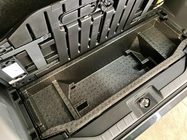 タントカスタムＸ　９型ディスプレイオーディオ　駐車支援システム衝突被害軽減ブレーキ　コーナーセンサー　９型ディスプレイオーディオ　フルセグ　Ｂｌｕｅｔｏｏｔｈ　ＵＳＢ　パノラマカメラ　前後ドラレコ　両側電動スライドドア　前席シートヒーター　駐車支援システム（滋賀県）の中古車