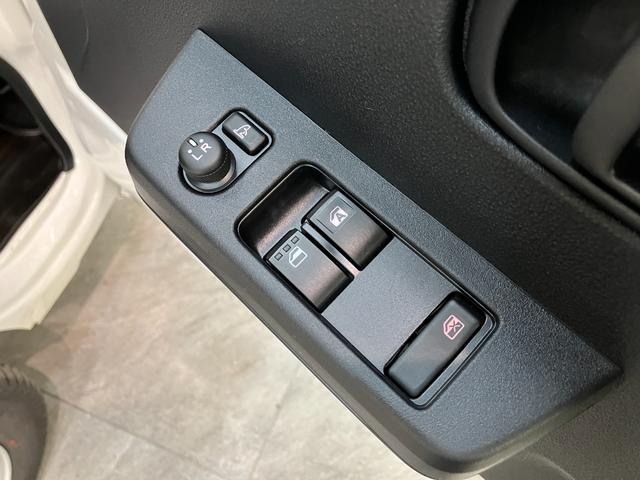 ハイゼットトラックスタンダード 4WD CVT車 ドラレコ ETC衝突被害軽減ブレーキ コーナーセンサー パートタイム4WD AM/FMラジオ ドラレコ ETC マニュアルエアコン マニュアルレベリング オートライト 電動格納式ミラー スマートキー エコアイドル(滋賀県)の中古車