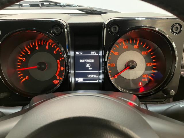 ジムニーＸＣ　５ＭＴ　ターボ　ディスプレイオーディオ　Ｒ／Ｔタイヤ衝突被害軽減ブレーキ　ディスプレイオーディオ　ＤＶＤ　Ｂｌｕｅｔｏｏｔｈ　ＵＳＢ　シートヒーター　クルーズコントロール　ダウンヒルアシストコントロール　スマートキー　ホワイトレターＲ／Ｔタイヤ（滋賀県）の中古車