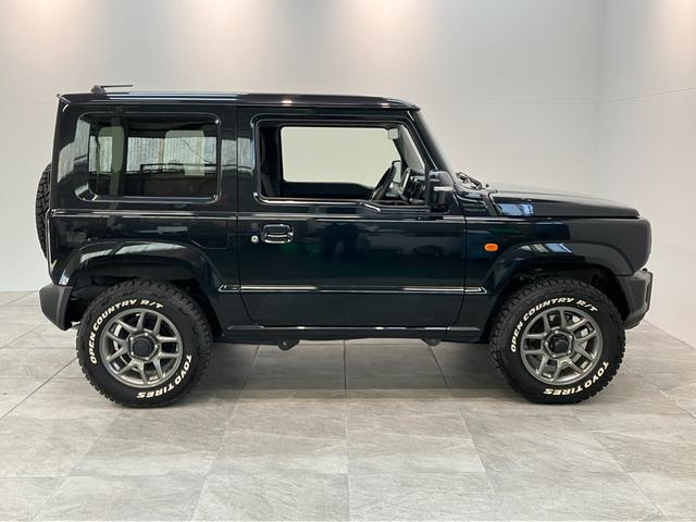 ジムニーＸＣ　５ＭＴ　ターボ　ディスプレイオーディオ　Ｒ／Ｔタイヤ衝突被害軽減ブレーキ　ディスプレイオーディオ　ＤＶＤ　Ｂｌｕｅｔｏｏｔｈ　ＵＳＢ　シートヒーター　クルーズコントロール　ダウンヒルアシストコントロール　スマートキー　ホワイトレターＲ／Ｔタイヤ（滋賀県）の中古車