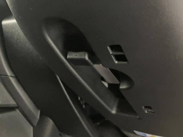 ジムニーＸＣ　５ＭＴ　ターボ　ディスプレイオーディオ　Ｒ／Ｔタイヤ衝突被害軽減ブレーキ　ディスプレイオーディオ　ＤＶＤ　Ｂｌｕｅｔｏｏｔｈ　ＵＳＢ　シートヒーター　クルーズコントロール　ダウンヒルアシストコントロール　スマートキー　ホワイトレターＲ／Ｔタイヤ（滋賀県）の中古車