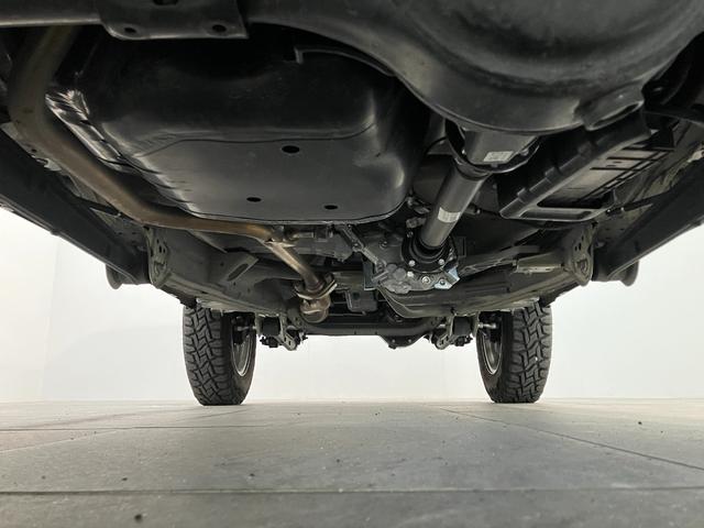 ジムニーＸＣ　５ＭＴ　ターボ　ディスプレイオーディオ　Ｒ／Ｔタイヤ衝突被害軽減ブレーキ　ディスプレイオーディオ　ＤＶＤ　Ｂｌｕｅｔｏｏｔｈ　ＵＳＢ　シートヒーター　クルーズコントロール　ダウンヒルアシストコントロール　スマートキー　ホワイトレターＲ／Ｔタイヤ（滋賀県）の中古車