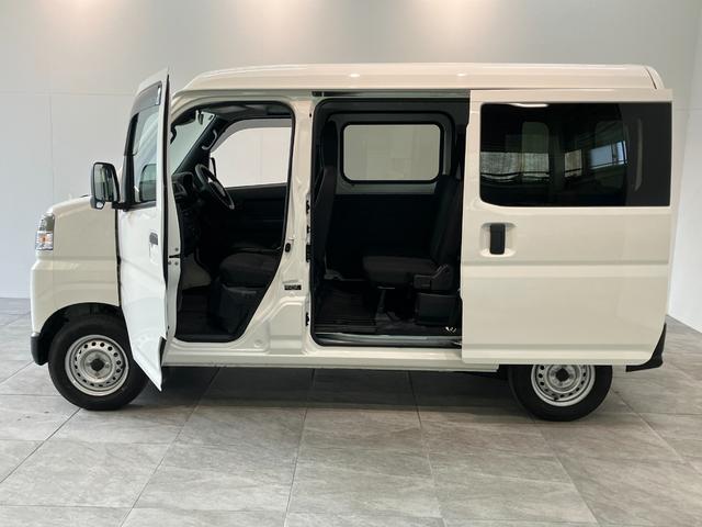 ハイゼットカーゴＤＸ　４ＷＤ　キーレス　前席パワーウインドウ　ドラレコ衝突被害軽減ブレーキ　スマアシ　コーナーセンサー　前席パワーウインドウ　ＡＭ／ＦＭステレオ　ドラレコ　両側スライドドア　パートタイム４ＷＤ　オートライト　マニュアルレベリング　キーレス　ＣＶＴ車（滋賀県）の中古車