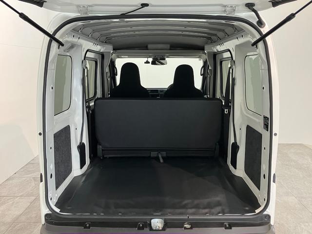 ハイゼットカーゴＤＸ　４ＷＤ　ＣＶＴ車　コーナーセンサー　ドラレコ　キーレス衝突被害軽減ブレーキ　コーナーセンサー　前席パワーウインドウ　ＡＭ／ＦＭステレオ　ドラレコ　両側スライドドア　オートライト　マニュアルレベリング　パートタイム４ＷＤ（滋賀県）の中古車