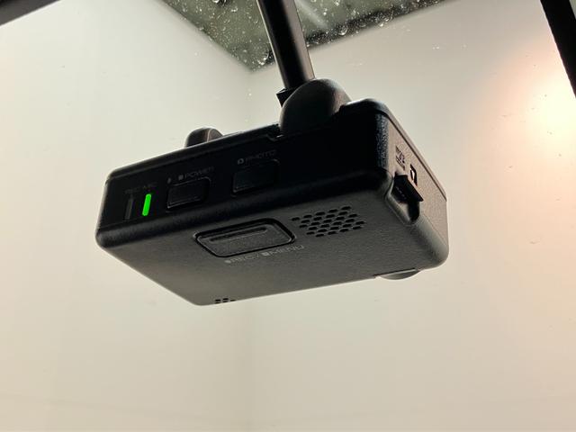 ハイゼットカーゴＤＸ　４ＷＤ　ＣＶＴ車　コーナーセンサー　ドラレコ　キーレス衝突被害軽減ブレーキ　コーナーセンサー　前席パワーウインドウ　ＡＭ／ＦＭステレオ　ドラレコ　両側スライドドア　オートライト　マニュアルレベリング　パートタイム４ＷＤ（滋賀県）の中古車