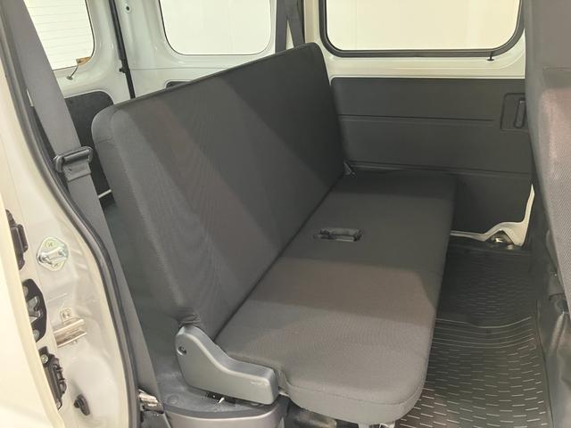 ハイゼットカーゴＤＸ　４ＷＤ　ＣＶＴ車　コーナーセンサー　ドラレコ　キーレス衝突被害軽減ブレーキ　コーナーセンサー　前席パワーウインドウ　ＡＭ／ＦＭステレオ　ドラレコ　両側スライドドア　オートライト　マニュアルレベリング　パートタイム４ＷＤ（滋賀県）の中古車