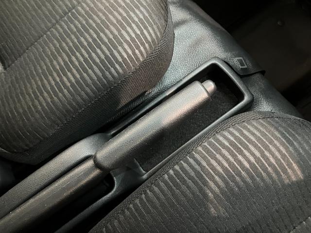 ハイゼットカーゴＤＸ　４ＷＤ　ＣＶＴ車　コーナーセンサー　ドラレコ　キーレス衝突被害軽減ブレーキ　コーナーセンサー　前席パワーウインドウ　ＡＭ／ＦＭステレオ　ドラレコ　両側スライドドア　オートライト　マニュアルレベリング　パートタイム４ＷＤ（滋賀県）の中古車