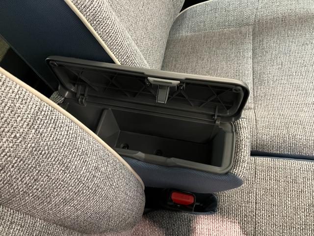 ムーヴキャンバスストライプスＧ　９型ディスプレイオーディオ　届出済未使用車衝突被害軽減ブレーキ　コーナーセンサー　９型ディスプレイオーディオ　フルセグ　Ｂｌｕｅｔｏｏｔｈ　ＵＳＢ　バックカメラ　両側電動スライドドア　前席シートヒーター　ＬＥＤ　ワイヤレス充電器　エコアイドル（滋賀県）の中古車