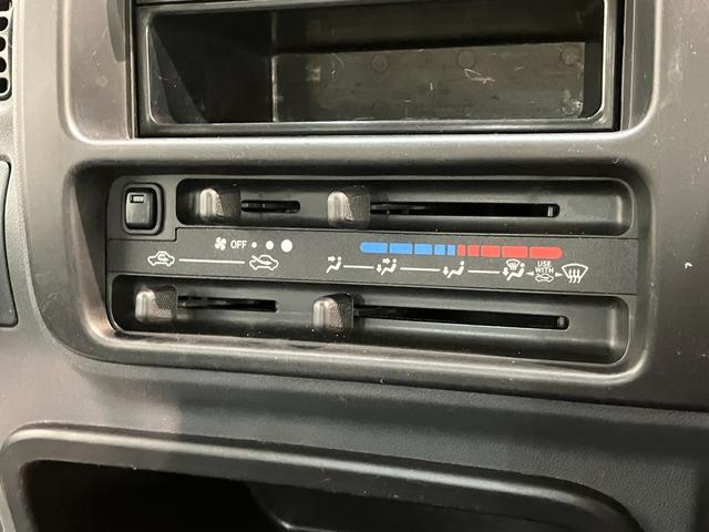 ハイゼットトラックエアコン・パワステ　スペシャル　４ＷＤ　ＡＴ車　ＥＴＣ付Ａ／Ｔ　ＡＭ／ＦＭラジオ　ＥＴＣ　４枚リーフスプリング　マニュアルレベリング　荷台マット　ゲートプロテクター（滋賀県）の中古車