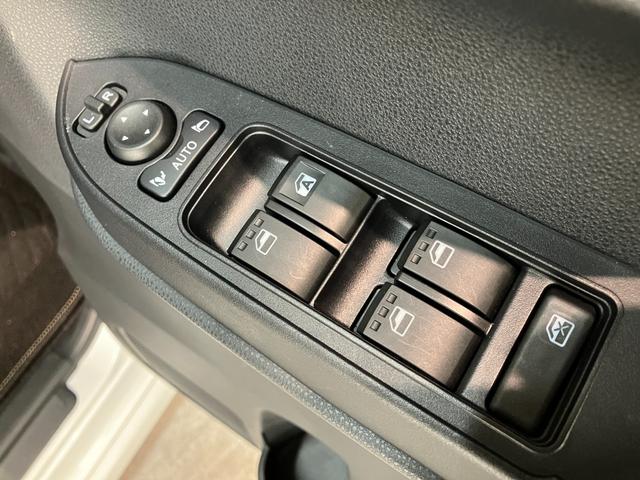 タントカスタムＸ　９型ディスプレイオーディオ　Ｂカメラ　ドラレコ衝突被害軽減ブレーキ　コーナーセンサー　ディスプレイオーディオ　フルセグ　Ｂｌｕｅｔｏｏｔｈ　ＵＳＢ　バックカメラ　前後ドラレコ　ＥＴＣ　両側電動スライドドア　前席シートヒーター　ＬＥＤ　スマートキー（滋賀県）の中古車