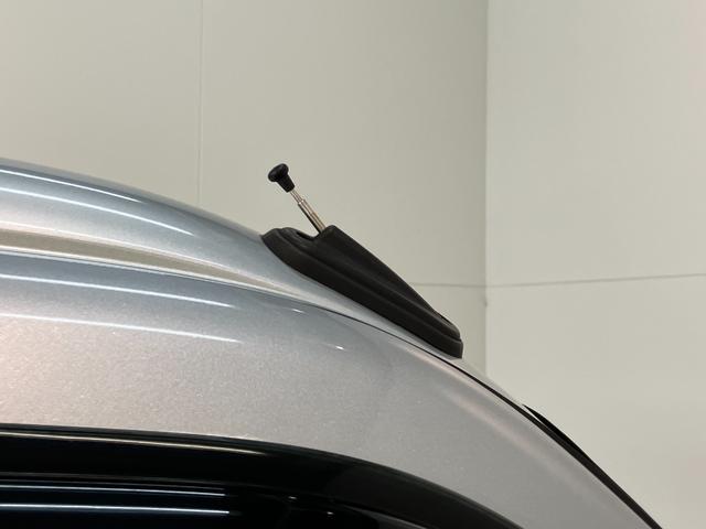 ハイゼットトラックエアコン・パワステスペシャルＶＳ　４ＷＤ　５ＭＴ　車検整備付エアコン　パワステ　ＡＭ／ＦＭラジオ　荷台作業灯　ゲートプロテクター　荷台マット　バッテリーカバー　パートタイム４ＷＤ　５速マニュアルミッション車　タイヤ４本新品交換済み（滋賀県）の中古車