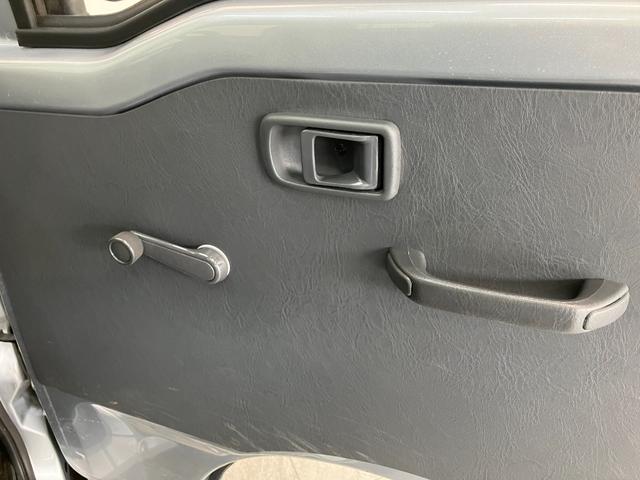 ハイゼットトラックエアコン・パワステスペシャルＶＳ　４ＷＤ　５ＭＴ　車検整備付エアコン　パワステ　ＡＭ／ＦＭラジオ　荷台作業灯　ゲートプロテクター　荷台マット　バッテリーカバー　パートタイム４ＷＤ　５速マニュアルミッション車　タイヤ４本新品交換済み（滋賀県）の中古車