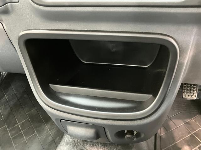 ハイゼットトラックエアコン・パワステスペシャルＶＳ　４ＷＤ　５ＭＴ　車検整備付エアコン　パワステ　ＡＭ／ＦＭラジオ　荷台作業灯　ゲートプロテクター　荷台マット　バッテリーカバー　パートタイム４ＷＤ　５速マニュアルミッション車　タイヤ４本新品交換済み（滋賀県）の中古車