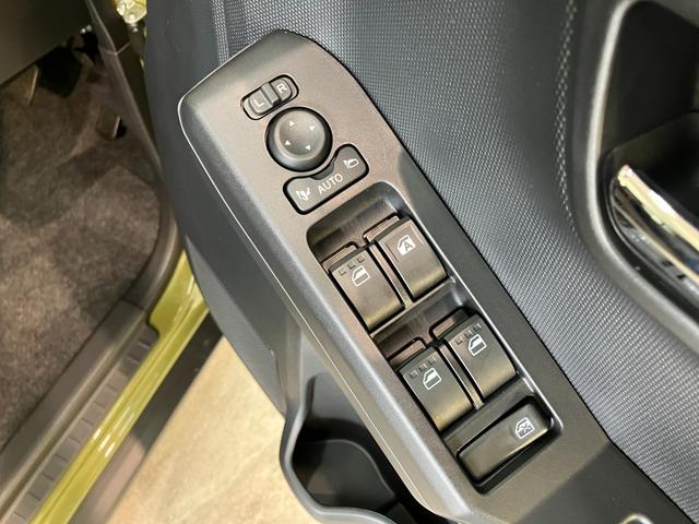 タフトＧダーククロムベンチャー　１０型フルセグナビ　届出済未使用車衝突被害軽減ブレーキ　コーナーセンサー　１０インチフルセグナビ　ＤＶＤ再生　Ｂｌｕｅｔｏｏｔｈ　ＵＳＢ　バックカメラ　前後ドラレコ　前席シートヒーター　ＬＥＤ　レーダークルーズコントロール（滋賀県）の中古車