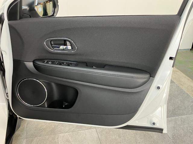 ヴェゼルＸ・ホンダセンシング　フルセグナビ　バックカメラ　クルコンフルセグナビ　ＤＶＤ再生　Ｂｌｕｅｔｏｏｔｈ　ＵＳＢ　バックカメラ　ドラレコ　ＥＴＣ　ＬＥＤ　オートライト　オートエアコン　レーダークルーズコントロール　スマートキー　エコアイドル（滋賀県）の中古車