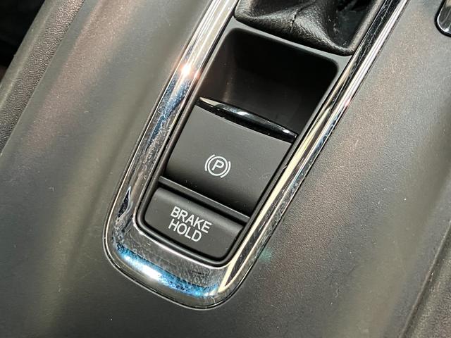 ヴェゼルＸ・ホンダセンシング　フルセグナビ　バックカメラ　クルコンフルセグナビ　ＤＶＤ再生　Ｂｌｕｅｔｏｏｔｈ　ＵＳＢ　バックカメラ　ドラレコ　ＥＴＣ　ＬＥＤ　オートライト　オートエアコン　レーダークルーズコントロール　スマートキー　エコアイドル（滋賀県）の中古車