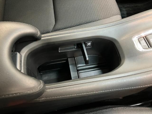 ヴェゼルＸ・ホンダセンシング　フルセグナビ　バックカメラ　クルコンフルセグナビ　ＤＶＤ再生　Ｂｌｕｅｔｏｏｔｈ　ＵＳＢ　バックカメラ　ドラレコ　ＥＴＣ　ＬＥＤ　オートライト　オートエアコン　レーダークルーズコントロール　スマートキー　エコアイドル（滋賀県）の中古車