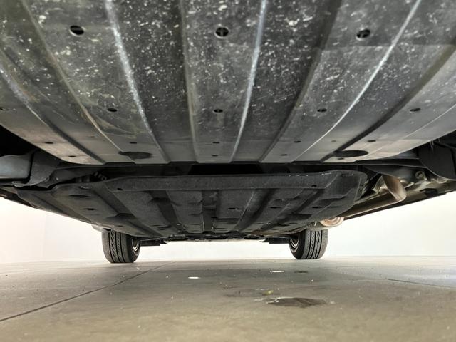 ヴェゼルＸ・ホンダセンシング　フルセグナビ　バックカメラ　クルコンフルセグナビ　ＤＶＤ再生　Ｂｌｕｅｔｏｏｔｈ　ＵＳＢ　バックカメラ　ドラレコ　ＥＴＣ　ＬＥＤ　オートライト　オートエアコン　レーダークルーズコントロール　スマートキー　エコアイドル（滋賀県）の中古車