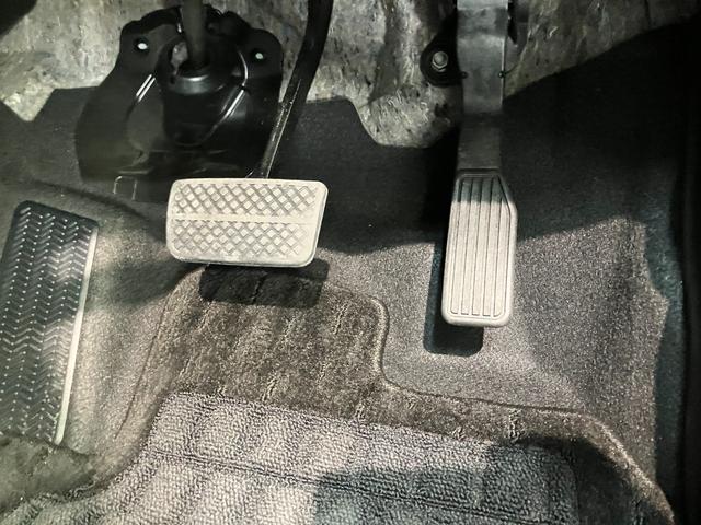 ヴェゼルＸ・ホンダセンシング　フルセグナビ　バックカメラ　クルコンフルセグナビ　ＤＶＤ再生　Ｂｌｕｅｔｏｏｔｈ　ＵＳＢ　バックカメラ　ドラレコ　ＥＴＣ　ＬＥＤ　オートライト　オートエアコン　レーダークルーズコントロール　スマートキー　エコアイドル（滋賀県）の中古車