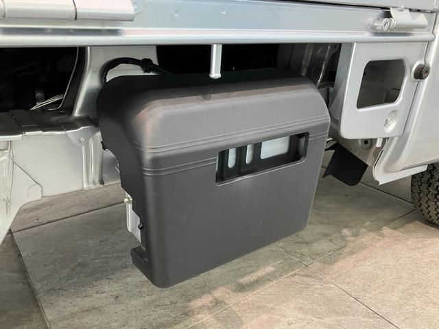 ハイゼットトラックスタンダード　パートタイム４ＷＤ　５ＭＴ　コーナーセンサー衝突被害軽減ブレーキ　コーナーセンサー　パートタイム４ＷＤ　ＡＭ／ＦＭラジオ　マニュアルエアコン　マニュアルレベリング　エコアイドル　ゲートプロテクター　荷台ゴムマット（滋賀県）の中古車