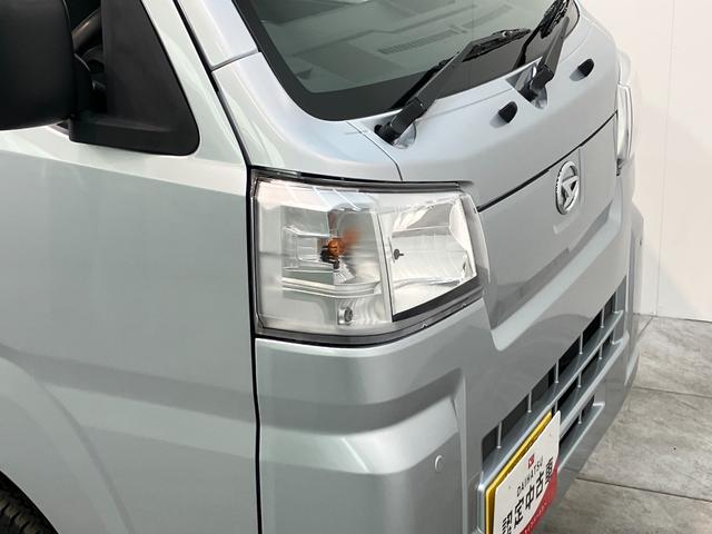 ハイゼットトラックスタンダード　パートタイム４ＷＤ　５ＭＴ　コーナーセンサー衝突被害軽減ブレーキ　コーナーセンサー　パートタイム４ＷＤ　ＡＭ／ＦＭラジオ　マニュアルエアコン　マニュアルレベリング　エコアイドル　ゲートプロテクター　荷台ゴムマット（滋賀県）の中古車