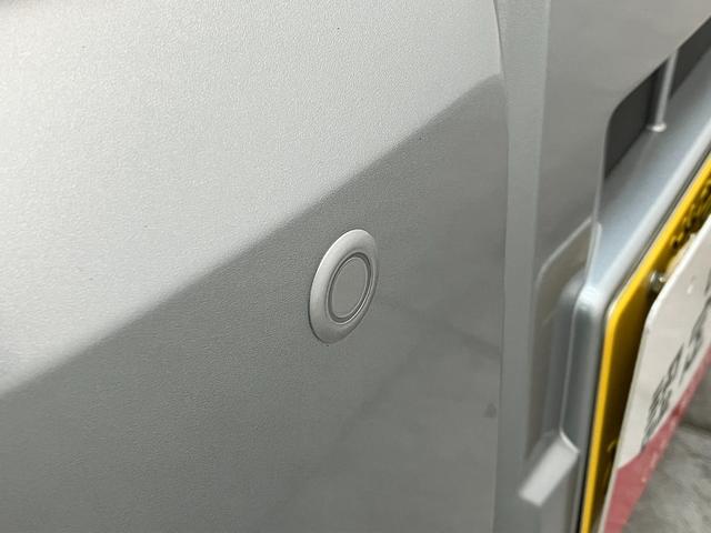 ハイゼットトラックスタンダード　パートタイム４ＷＤ　５ＭＴ　コーナーセンサー衝突被害軽減ブレーキ　コーナーセンサー　パートタイム４ＷＤ　ＡＭ／ＦＭラジオ　マニュアルエアコン　マニュアルレベリング　エコアイドル　ゲートプロテクター　荷台ゴムマット（滋賀県）の中古車