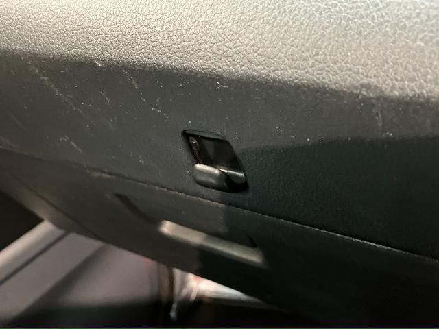 ハイゼットトラックスタンダード　パートタイム４ＷＤ　５ＭＴ　コーナーセンサー衝突被害軽減ブレーキ　コーナーセンサー　パートタイム４ＷＤ　ＡＭ／ＦＭラジオ　マニュアルエアコン　マニュアルレベリング　エコアイドル　ゲートプロテクター　荷台ゴムマット（滋賀県）の中古車