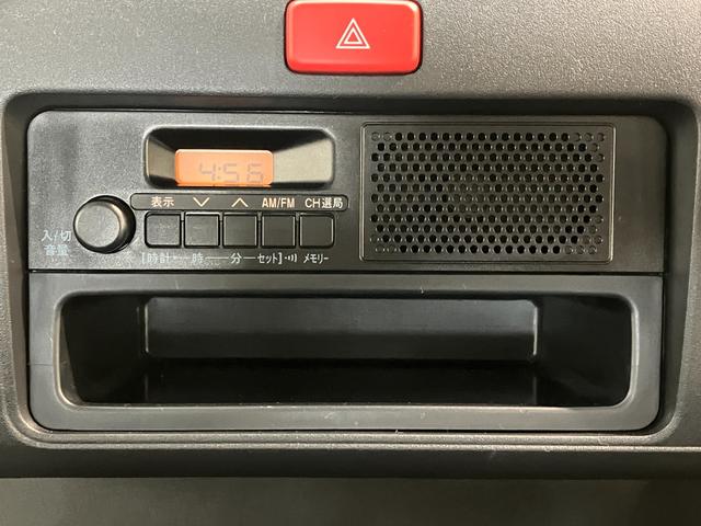 ハイゼットトラックスタンダードＳＡ３ｔ　５ＭＴ　４ＷＤ　ＬＥＤ　車検整備付衝突被害軽減ブレーキ　パートタイム４ＷＤ　５速マニュアルミッション車　ＡＭ／ＦＭラジオ　ドラレコ　マニュアルエアコン　マニュアルレベリング　ＬＥＤヘッドライト　タイヤ４本新品交換済み（滋賀県）の中古車