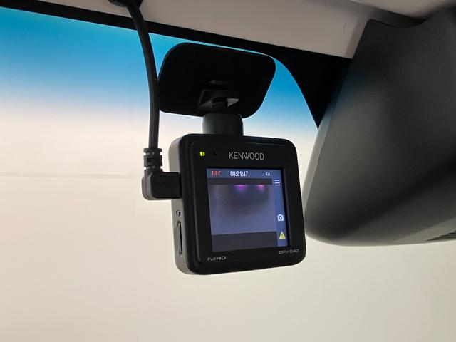 ハイゼットトラックスタンダードＳＡ３ｔ　５ＭＴ　４ＷＤ　ＬＥＤ　車検整備付衝突被害軽減ブレーキ　パートタイム４ＷＤ　５速マニュアルミッション車　ＡＭ／ＦＭラジオ　ドラレコ　マニュアルエアコン　マニュアルレベリング　ＬＥＤヘッドライト　タイヤ４本新品交換済み（滋賀県）の中古車