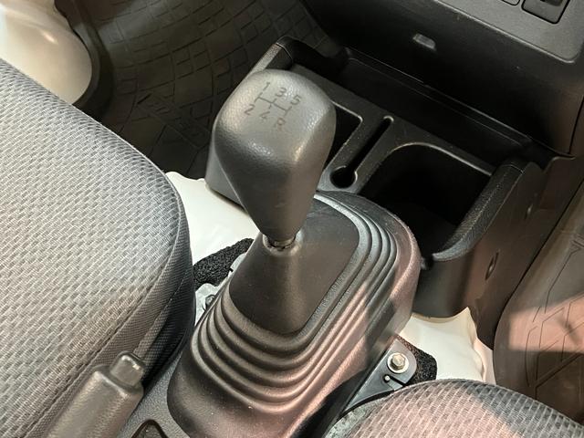 ハイゼットトラックスタンダードＳＡ３ｔ　５ＭＴ　４ＷＤ　ＬＥＤ　車検整備付衝突被害軽減ブレーキ　パートタイム４ＷＤ　５速マニュアルミッション車　ＡＭ／ＦＭラジオ　ドラレコ　マニュアルエアコン　マニュアルレベリング　ＬＥＤヘッドライト　タイヤ４本新品交換済み（滋賀県）の中古車