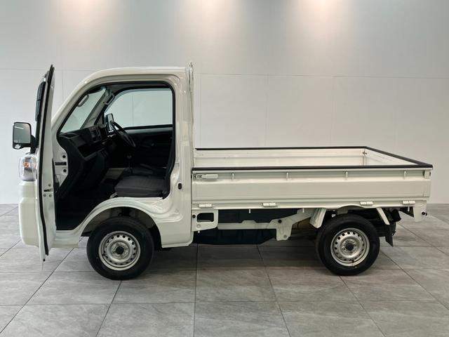 ハイゼットトラックスタンダードＳＡ３ｔ　５ＭＴ　４ＷＤ　ＬＥＤ　車検整備付衝突被害軽減ブレーキ　パートタイム４ＷＤ　５速マニュアルミッション車　ＡＭ／ＦＭラジオ　ドラレコ　マニュアルエアコン　マニュアルレベリング　ＬＥＤヘッドライト　タイヤ４本新品交換済み（滋賀県）の中古車