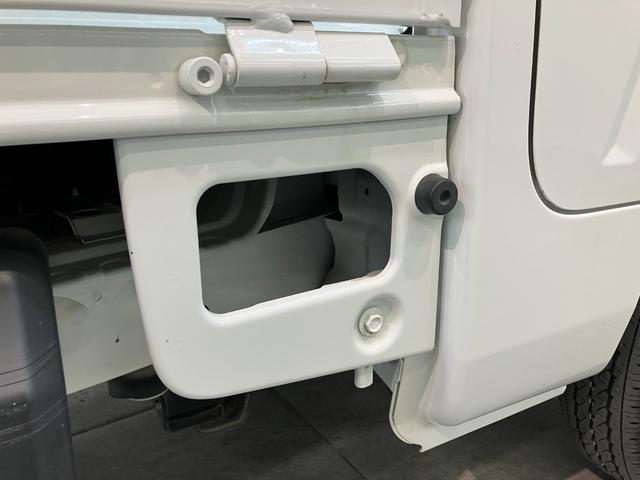 ハイゼットトラックスタンダードＳＡ３ｔ　５ＭＴ　４ＷＤ　ＬＥＤ　車検整備付衝突被害軽減ブレーキ　パートタイム４ＷＤ　５速マニュアルミッション車　ＡＭ／ＦＭラジオ　ドラレコ　マニュアルエアコン　マニュアルレベリング　ＬＥＤヘッドライト　タイヤ４本新品交換済み（滋賀県）の中古車