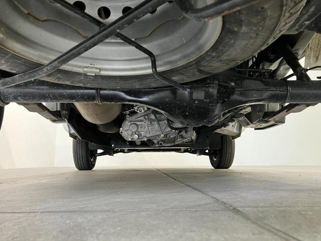 ハイゼットトラックスタンダードＳＡ３ｔ　５ＭＴ　４ＷＤ　ＬＥＤ　車検整備付衝突被害軽減ブレーキ　パートタイム４ＷＤ　５速マニュアルミッション車　ＡＭ／ＦＭラジオ　ドラレコ　マニュアルエアコン　マニュアルレベリング　ＬＥＤヘッドライト　タイヤ４本新品交換済み（滋賀県）の中古車