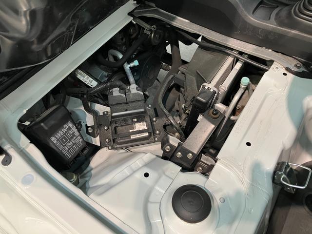 ハイゼットトラックスタンダードＳＡ３ｔ　５ＭＴ　４ＷＤ　ＬＥＤ　車検整備付衝突被害軽減ブレーキ　パートタイム４ＷＤ　５速マニュアルミッション車　ＡＭ／ＦＭラジオ　ドラレコ　マニュアルエアコン　マニュアルレベリング　ＬＥＤヘッドライト　タイヤ４本新品交換済み（滋賀県）の中古車