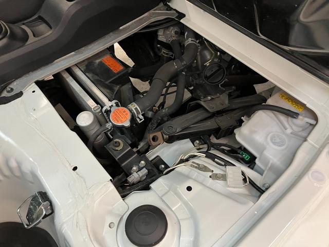 ハイゼットトラックスタンダードＳＡ３ｔ　５ＭＴ　４ＷＤ　ＬＥＤ　車検整備付衝突被害軽減ブレーキ　パートタイム４ＷＤ　５速マニュアルミッション車　ＡＭ／ＦＭラジオ　ドラレコ　マニュアルエアコン　マニュアルレベリング　ＬＥＤヘッドライト　タイヤ４本新品交換済み（滋賀県）の中古車