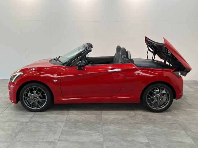 コペンＧＲスポーツ　フルセグナビ　前後ドラレコ　レカロ　ＢＢＳＧＲ専用サスペンション　フルセグナビ　バックカメラ　ＤＶＤ　Ｂｌｕｅｔｏｏｔｈ　ＵＳＢ　ドラレコ　ＭＯＭＯハンドル　パドルシフト　レカロシート　ＢＢＳアルミ　シートヒーター　ルーフカーボンラッピング（滋賀県）の中古車