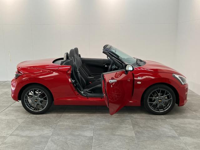 コペンＧＲスポーツ　フルセグナビ　前後ドラレコ　レカロ　ＢＢＳＧＲ専用サスペンション　フルセグナビ　バックカメラ　ＤＶＤ　Ｂｌｕｅｔｏｏｔｈ　ＵＳＢ　ドラレコ　ＭＯＭＯハンドル　パドルシフト　レカロシート　ＢＢＳアルミ　シートヒーター　ルーフカーボンラッピング（滋賀県）の中古車